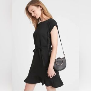 🌻2X HP🌻 Banana Republic XS Petite Black Flounce-Hem Fit-and-Flare Dress